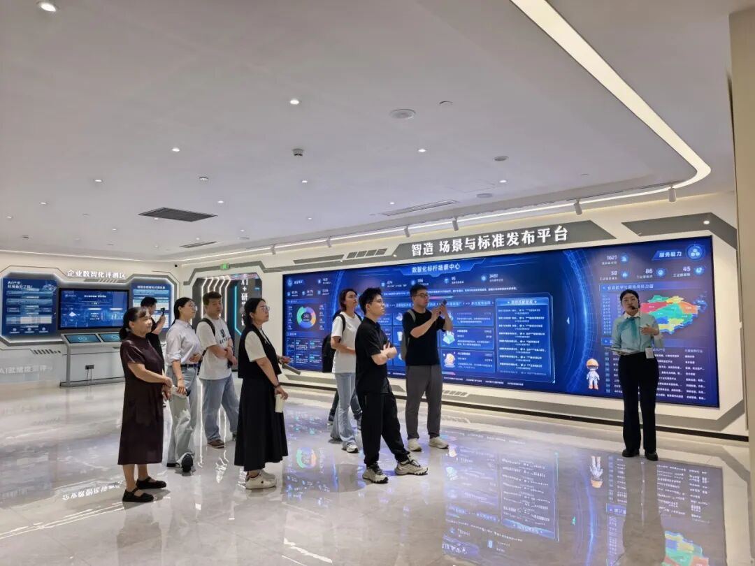 2104455102059188224.jpg 图片