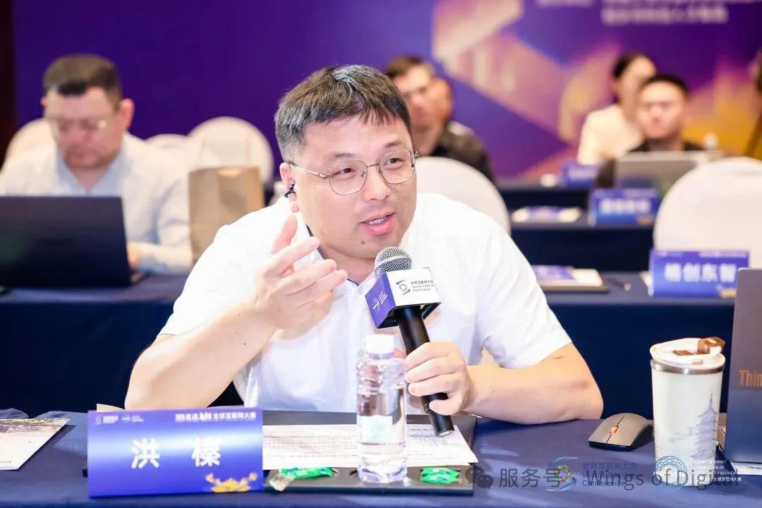 2099424410766086144.webp 图片