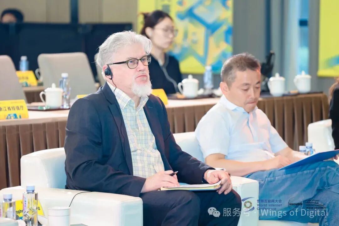 1988878887655825408.jpg 图片